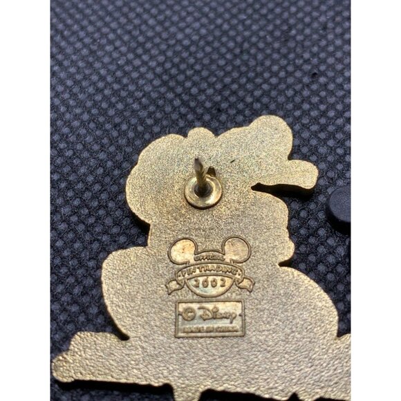 2002 Vtg Walt Disney World WDW Donald Duck Disney trading Pin badge - Picture 4 of 10